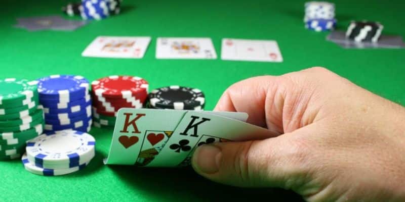 huong dan danh baccarat va gioi thieu ve game