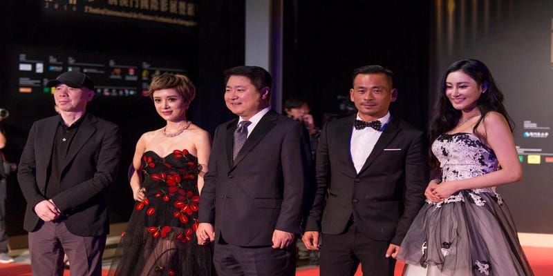 ty phu song bai dau tu nhieu vao phim anh