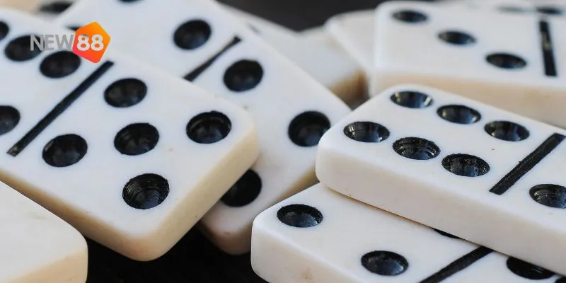 Domino xếp số mang lại nhiều lợi ích thiết thực cho người chơi.